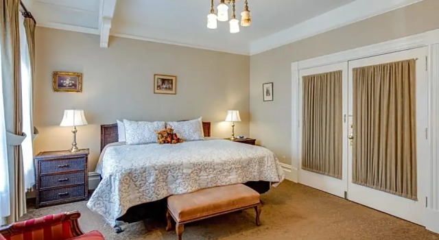 Двухместный номер Standard Цокольный этаж O Canada House Bed & Breakfast