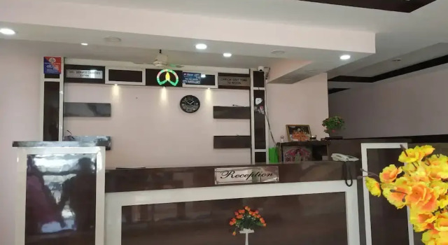 Oyo 24940 Mahadev Inn, Забронировать Отель Отели Джамму и Кашмира 3 звезды, 3*