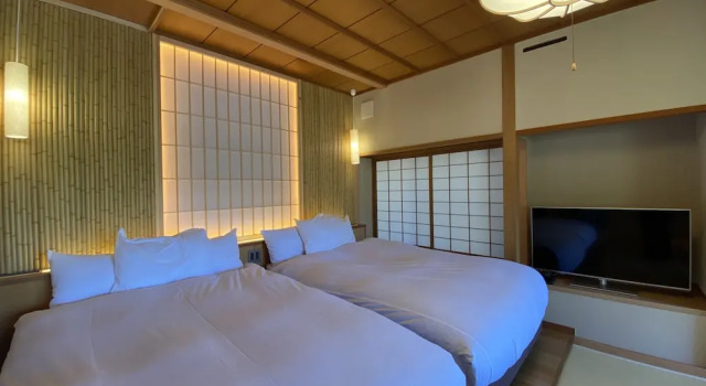 Kaiseki Ryokan Ashikari, Buchen Sie Hotel Yugawara Kanagawa