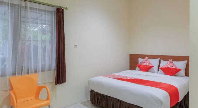 OYO 1221 Exclusive 48 Syariah, Book Hotel Hotels in Jakarta Province with Parking, Parking