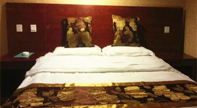Urumqi Yuelai Inn, Book Hotel Hotels in Xinjiang with Parking, Parking