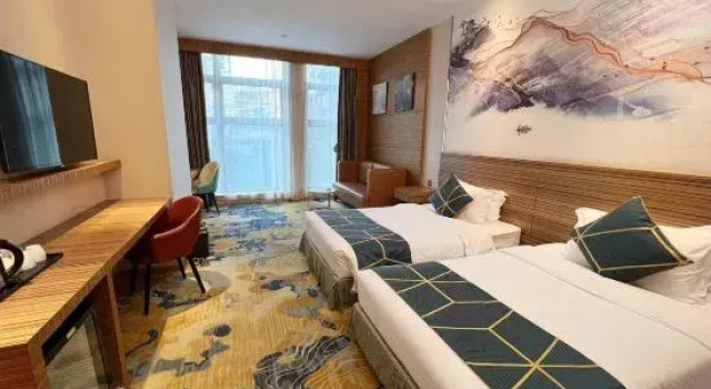 Yalkang Business Hotel (Guangzhou Zhujiang New Town Tancun Subway Station)