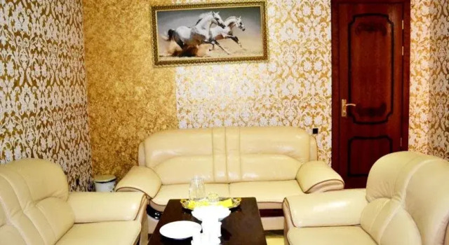 Shohkand Hotel, Buchen Sie Hotel Chudschand Sughd region