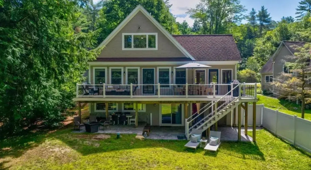 Вилла с 3 комнатами Lakeview Bliss Limit 8 3 Bedroom Villa