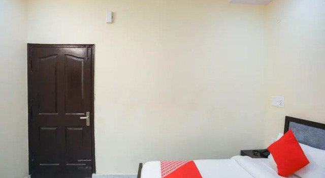OYO 63279 Golden Suites, Забронировать Отель Отели Газиабад с завтраком, рядом с Артала, Завтраки