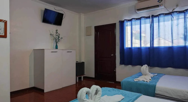 Четырёхместный номер Standard с видом на город Big Brother Condotel