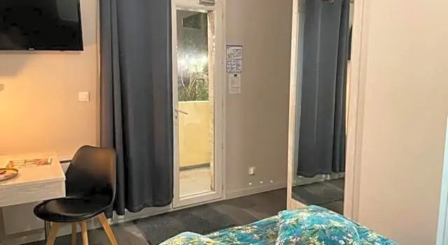 Одноместный номер Standard с видом на сад Hôtel ROSA - Bordeaux Centre Gare Saint Jean
