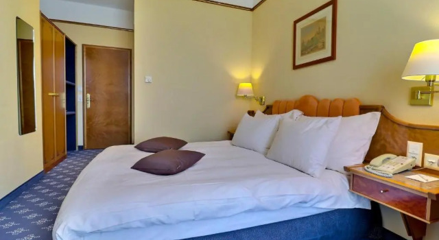 Двухместный номер Standard с видом на улицу Hotel Mirabeau, BW Signature Collection, Lausanne