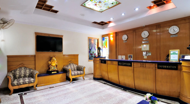 Hotel Maharaja Residency