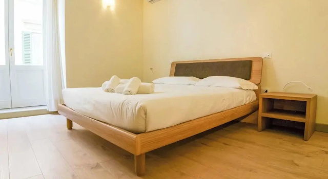 Italianflat - Arena rooms, Забронировать Гостевой дом Гостевые дома Вероны, рядом с Базилика Св. Апостолов, Гостевой дом