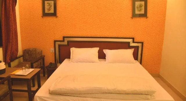Kanchan Kesari Village Resort, Book Ferieresort Hoteller i Rajasthan med morgenmad, Morgenmad