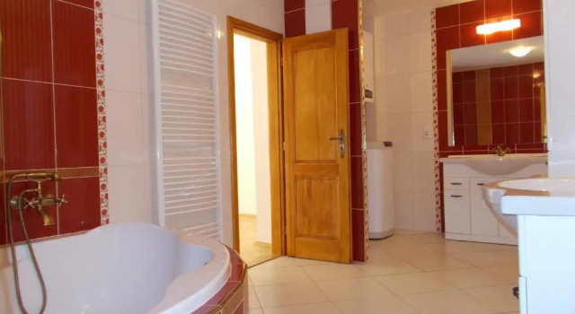 Апартаменты Deluxe с 4 комнатами с балконом Apartments near Lesser Town