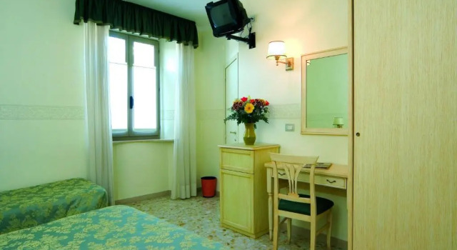 Трёхместный номер Standard Villa Helvetia