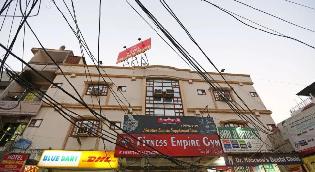 OYO 9585 Hotel Kavya Palace, Varaa Hotelli Faridabad Haryana