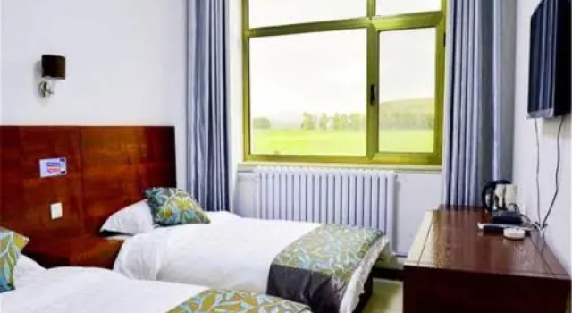 Yijie Holiday Hotel Fengning Lazhaying, Book Hotel Chengde Hebei