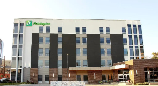 Holiday Inn Louisville Downtown by IHG, Забронировать Отель Отели Луисвилл с завтраком, рядом с Louisville Slugger Field, Завтраки