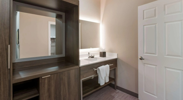 Двухместный люкс Best Western La Place Inn