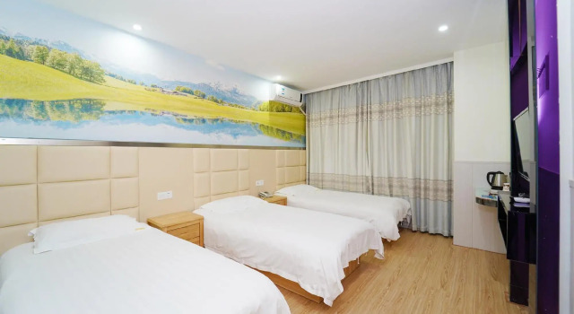 Homeinn Ease Hotel (Shanghai Qiantan Sanlin Subway Station), Varaa Hotelli Shanghai Shanghai