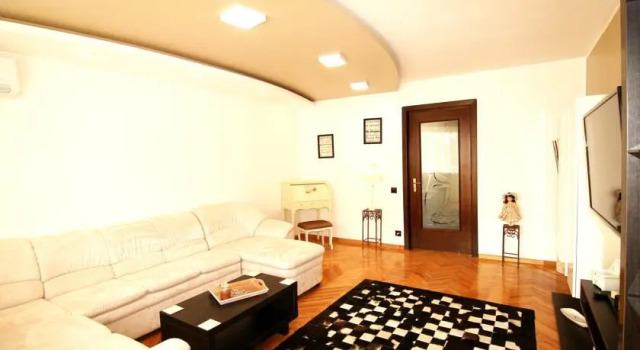 Charisma Two Bedroom Apartment, Забронировать Апартаменты/квартира Бухарест Muntenia, рядом с La Grande Vie Casino