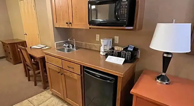 Номер Deluxe Elkwater Lake Lodge and Resort