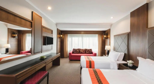 Двухместный номер Deluxe Movenpick Suriwongse Hotel Chiang Mai
