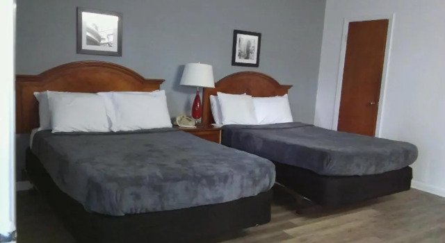 Четырёхместный номер Deluxe The Oak Motel