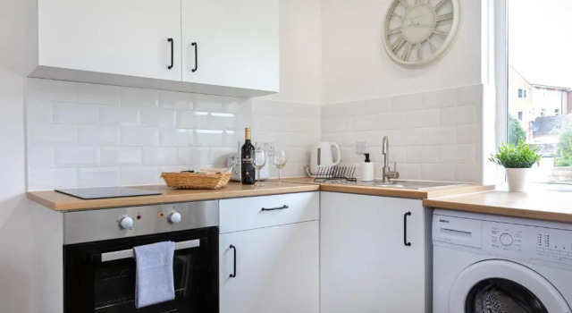 Modern 1-Bedroom Apartment, beach 5-min walk, free parking, Varaa Huoneisto Asunnot kohteessa Merseyside, Huoneisto