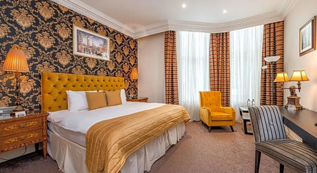 Четырёхместный номер Standard Ashburn Hotel