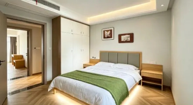 Люкс Lvtu Yasu Holiday Hotel (Wentang Gujing Spring Street Branch)