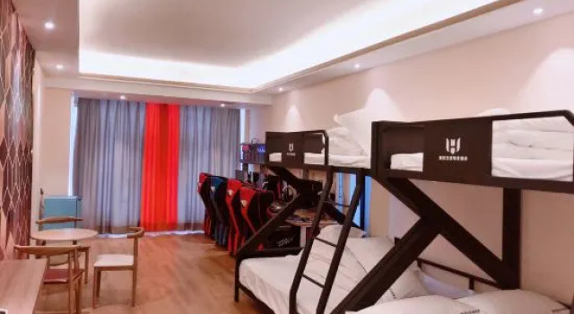 Кровать в общем номере Shaodong Black Rose E-sports Hotel