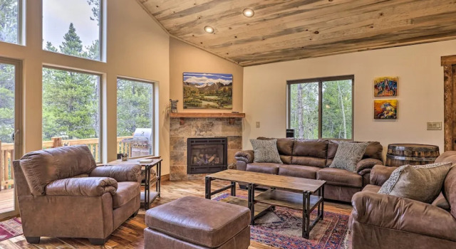 Коттедж Rocky Mountain Alma Cabin With Deck & Hot Tub!