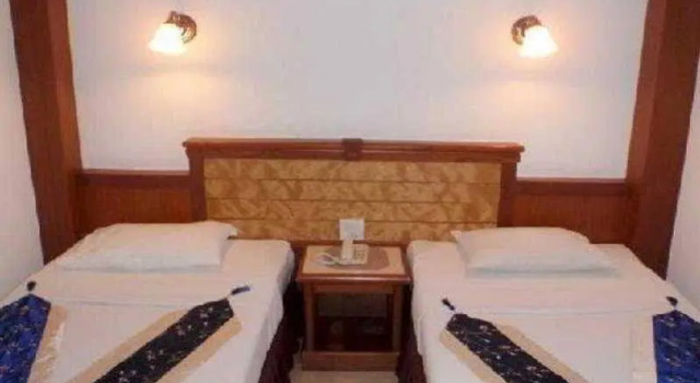 8080 Hotel, Забронировать Отель Отели Патонг-Бич с бассейном, рядом с Больница Патонга, Бассейн
