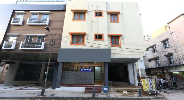 OYO 6626 Khaleej Residency, Забронировать Отель Отели штата Тамилнада с завтраком, Завтраки