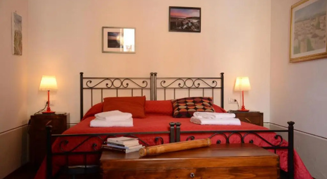 B&B Lorenzo&Lorenzo Vol.2, Забронировать Отель «постель и завтрак» Отели Флоренции с парковкой, рядом с Дом Буонаротти, Парковка