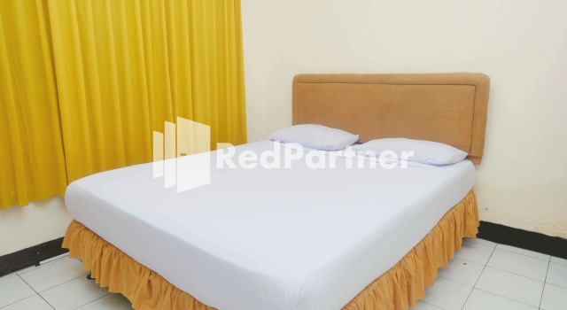 Номер Standard Hotel Transit 1 Makassar RedPartner