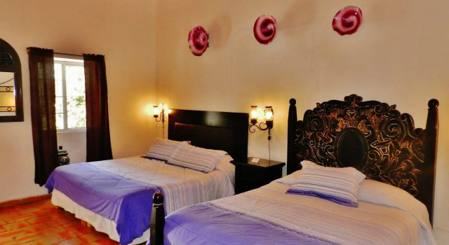Hotel Rosa Morada Bed and Breakfast, Book Hotel Tlaquepaque 