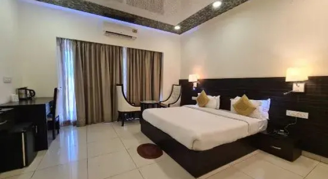 Номер Executive Hotel Rajpur Heights