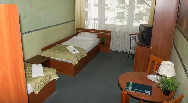 Hotel 212