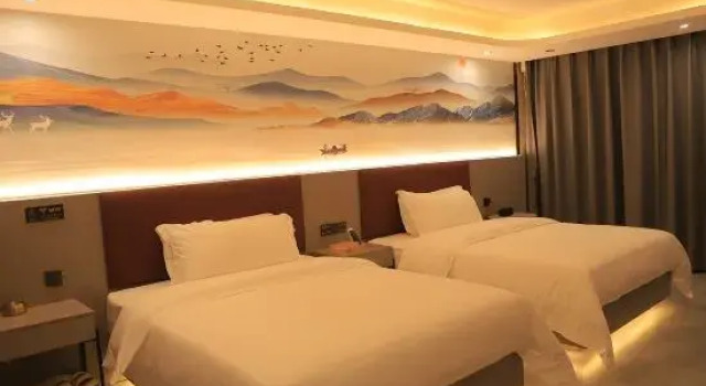 Люкс Hilda Huanpeng Hotel