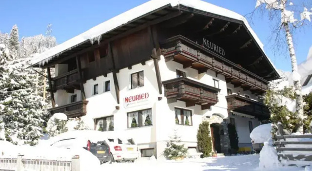 Gstehaus Neuried, Prenota Hotel Hotel a Tirolo con parcheggio, Parcheggio