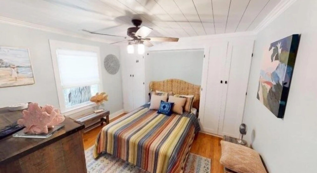 Beach Blossom - Bright, Updated Unit with Hot Tub on Patio by RedAwning, Забронировать Дом для отпуска Коттеджи Южной Каролины, Коттедж