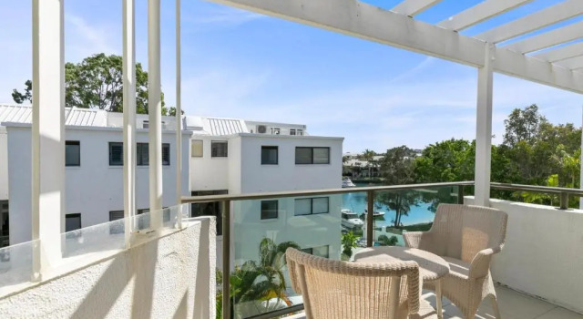 Апартаменты Deluxe с 3 комнатами Sun Lagoon Resort