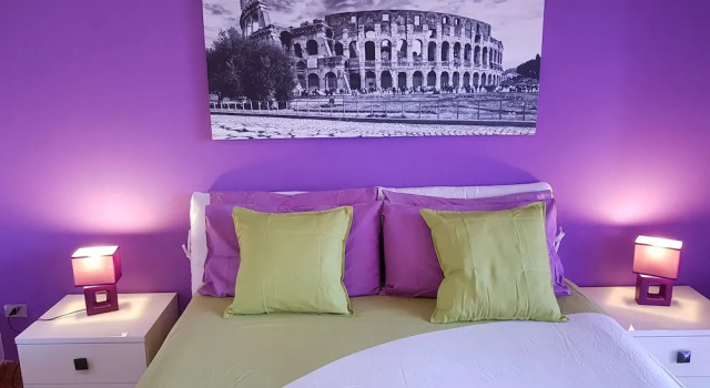 Beautiful colored room, Boek Hotel Hotels in Lazio met parkeren, Parkeren