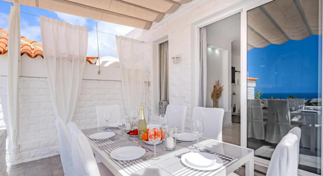 BuenaVista Romantic Bungalow in Costa Adeje