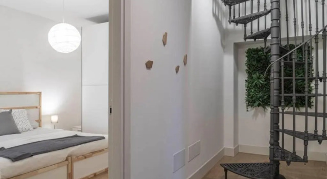 Palazzo Tergesteo Tirabora Suite Apartments, Забронировать Апартаменты/квартира Триест Венеция-Джулия, рядом с Музей  Револтелла