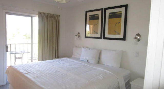 Park Suites at 230 - One Bedroom Apartment, Забронировать Апартаменты/квартира Апартаменты Пруда в Темпе, рядом с Vista Del Camino Park, Апартаменты/квартира