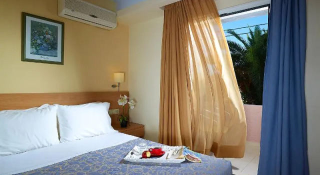 Номер Standard с балконом Hotel Sissi Bay And Wellness Club