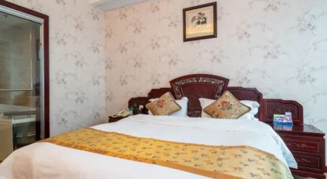 Y. H. Continental Grand Hotel