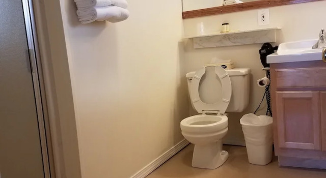 Четырёхместный номер Standard с видом на океан Sea Cliff House Motel