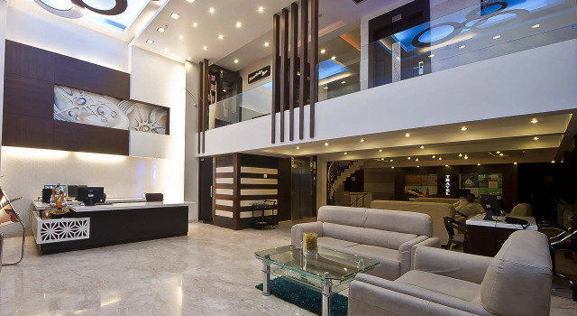 Hotel The Pearl - Newly Renovated in City Centre